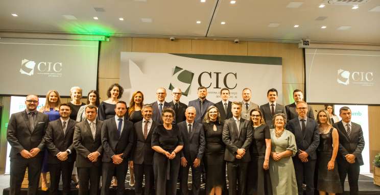 Marijane Paese toma posse como presidente do CIC-BG