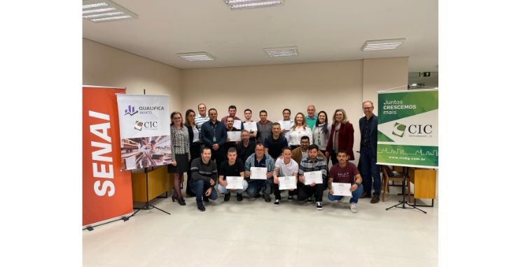 Qualifica Bento forma alunos em Tecnologias e Processos de Usinagem Convencional
