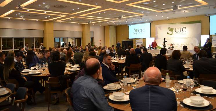 Frente Parlamentar apresenta ideias de reforma tributária no CIC-BG