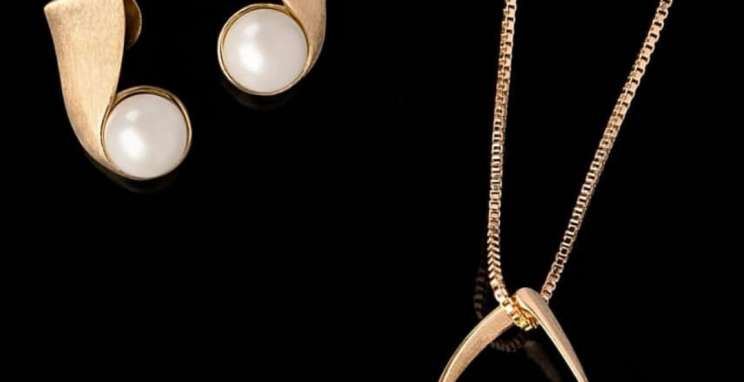 Roseli Balestro vende joias e semijoias para todo o Brasil