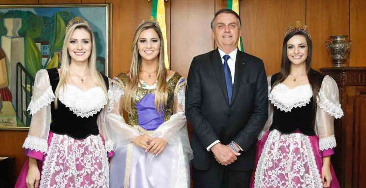 Presidente Bolsonaro recebe convite para abertura da ExpoBento/Fenavinho