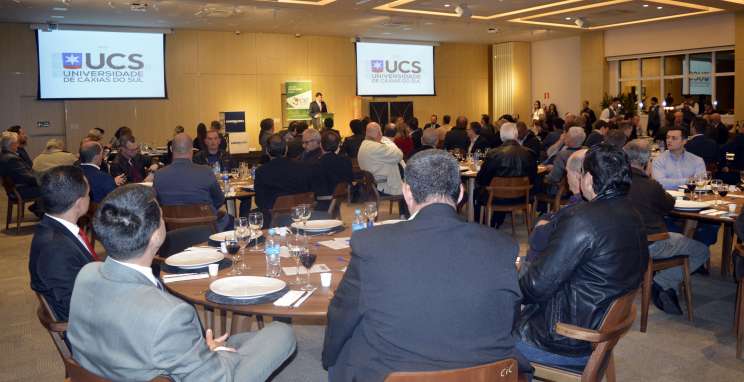 CIC-BG estimula reflexão sobre futuro político do País e do Estado