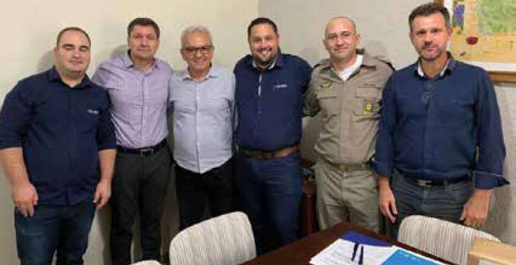 Via Sul doa serviço de internet para o 3º BPAT