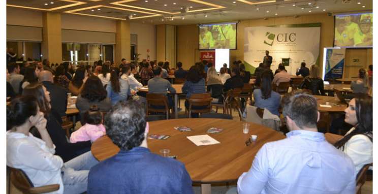 Meetup, no CIC-BG, aproxima conceito startup de empreendedores  