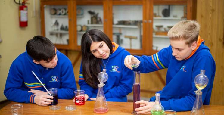 Colégio Medianeira promove o ensino e forma pessoas comprometidas com a cidadania