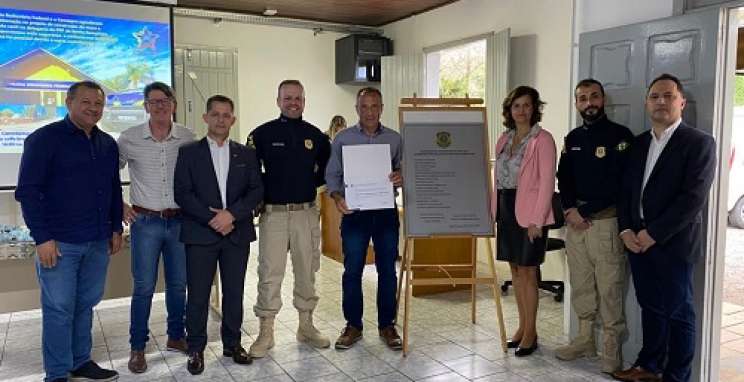 Consepro entrega melhoria na estrutura da sede da PRF de Bento Gonçalves 