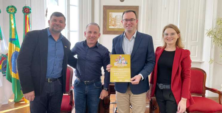  Diretorias da 32ª ExpoBento e 19ª Fenavinho iniciam circuitos de visitas oficiais com entrega de convite ao prefeito de Bento Gonçalves