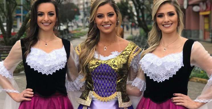 Fenavinho promove concurso para escolha da corte da 17ª edição e anuncia datas da programação do Vinho Encanado em Bento Gonçalves