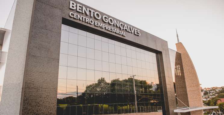 Painel no CIC-BG aborda formação e qualificação de mão de obra