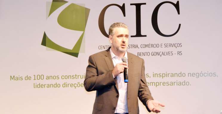 “É preciso desaprender para aprender novamente”, diz Randon