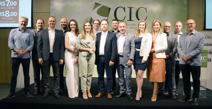 Prefeito Diogo Siqueira fala no CIC-BG sobre planos para a cidade