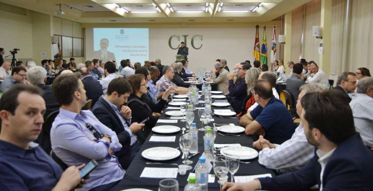 “Atual modelo do Estado provedor está com os dias contados”, diz Scussel