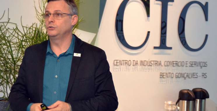 Observatório Social destaca importância do monitoramento das contas públicas em reunião no CIC-BG