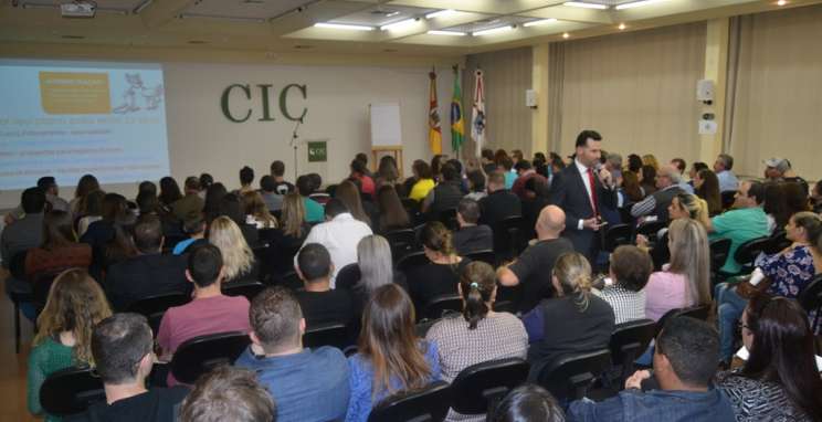 Expositores da ExpoBento participam de qualificação visando às boas vendas