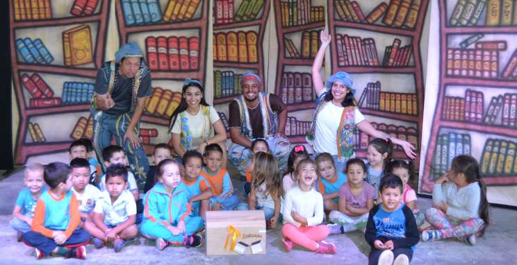 Projeto ‘Viajando Pelo Mundo do Teatro’ amplia apresentações nas escolas em maio