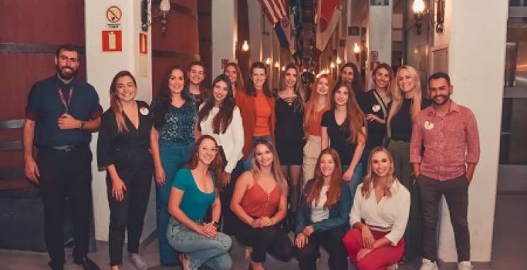 Escolha da corte da 17ª Fenavinho promete noite repleta de atrações