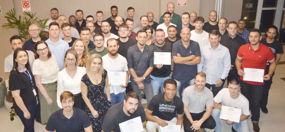  Primeira formatura de 2025 do Qualifica Bento destaca capacitação profissional para a indústria local