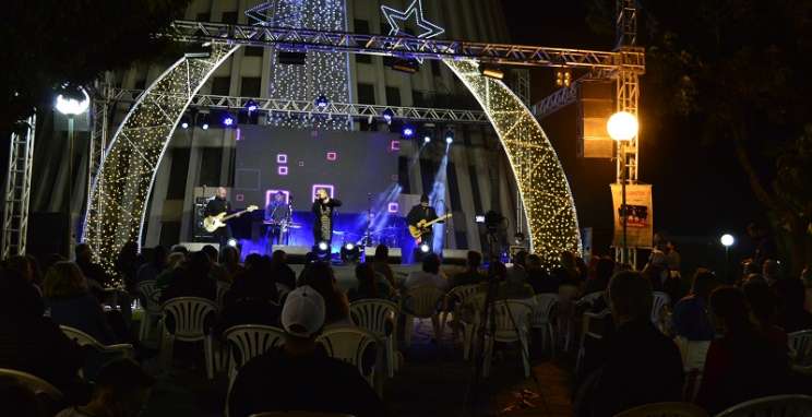 Projeto EnCantos aquece a noite do bairro São Bento com música e alegria