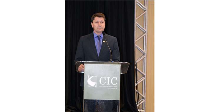 Sílvio Barros provoca o exercício de imaginar o futuro para construí-lo