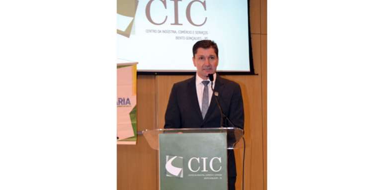 Frente Parlamentar apresenta ideias de reforma tributária no CIC-BG