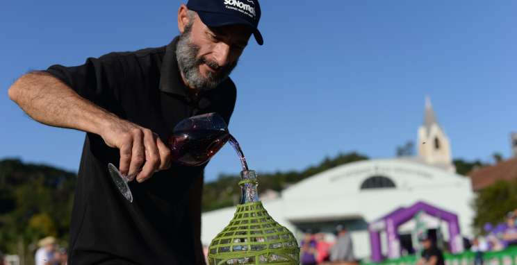 Distritos começam a definir finalistas dos Jogos Coloniais da Fenavinho