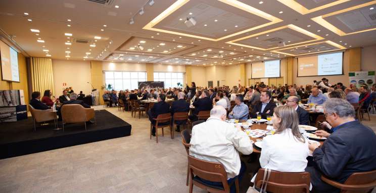 Líderes empresariais destacam valor das pessoas nas organizações