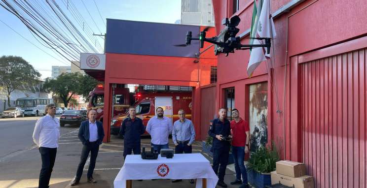 Unidos por Bento entrega drone de última geração para forças policiais do município