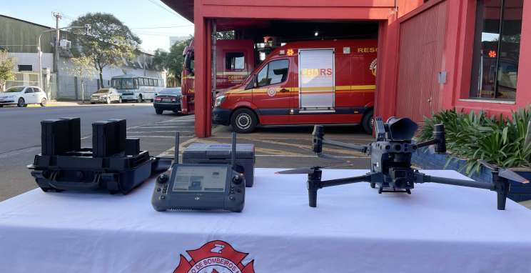 Unidos por Bento entrega drone de última geração para forças policiais do município