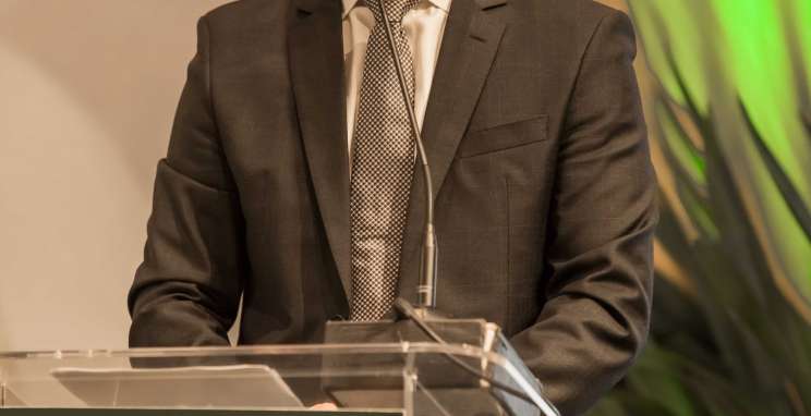 Marijane Paese toma posse como presidente do CIC-BG