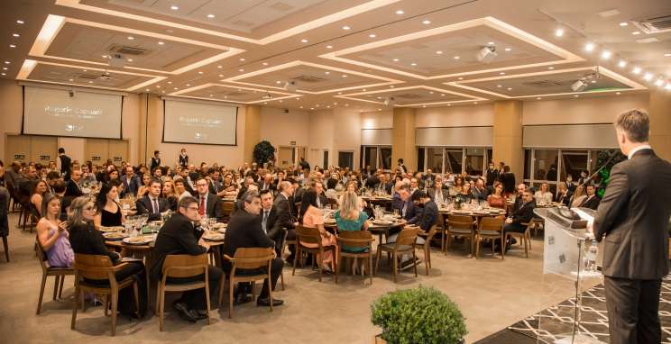 Marijane Paese toma posse como presidente do CIC-BG