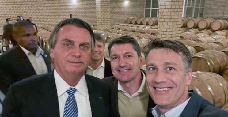 CIC-BG entrega pauta de reivindicações ao Presidente Jair Bolsonaro
