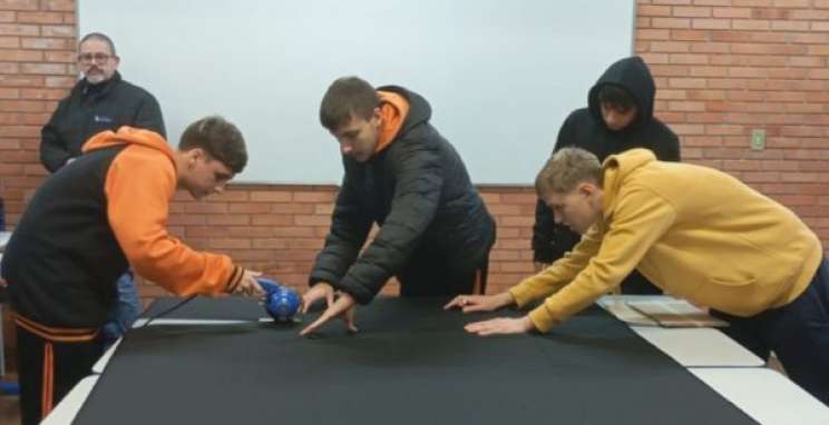 Miniempresas comercializam produtos na 33ª ExpoBento