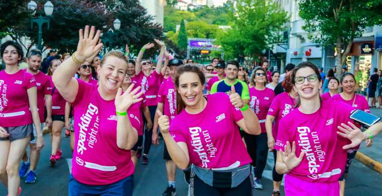 Sparkling Night Run celebra quinta edição com mais de 700 participantes