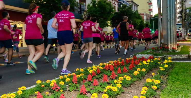 Sparkling Night Run celebra quinta edição com mais de 700 participantes