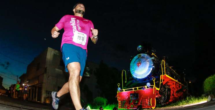 Sparkling Night Run celebra quinta edição com mais de 700 participantes