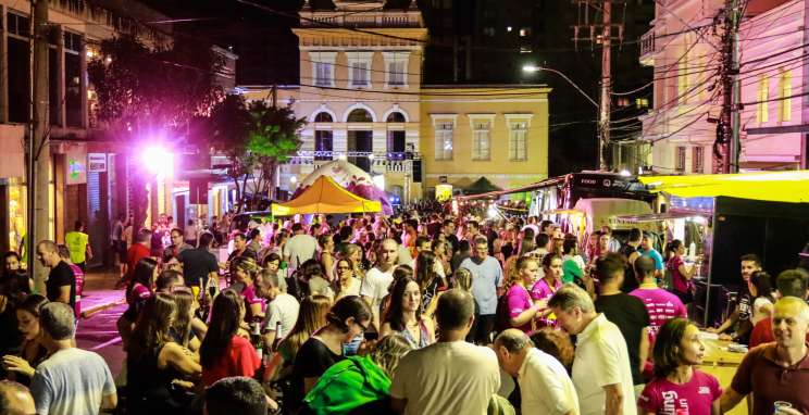 Sparkling Night Run celebra quinta edição com mais de 700 participantes