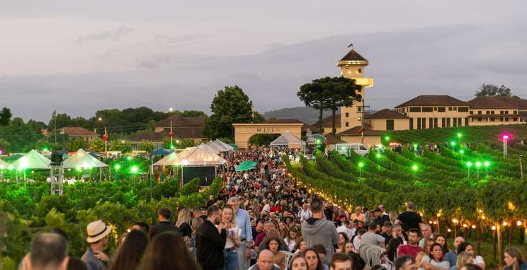 Natal nos Vinhedos encerra terceira edição com noite de magia ao sabor da enogastronomia