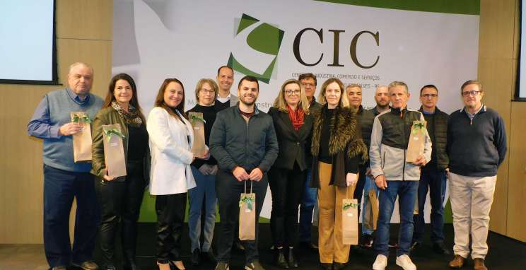 Novos associados que passam a integrar o quadro do CIC-BG