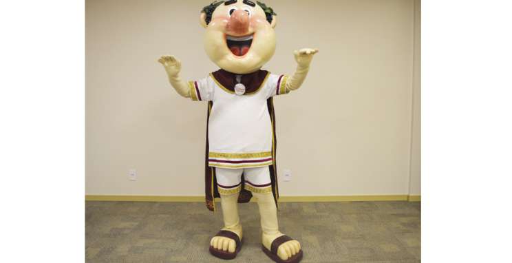 Mascote da Fenavinho, Tasta Vin ganha novo traje