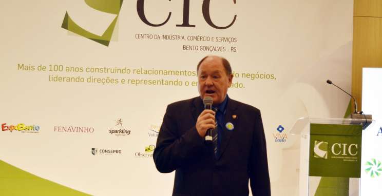 Sociedade precisa auxiliar o setor público, diz presidente do Observatório Social