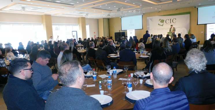 Desembargador defende equilíbrio nas relações de trabalho