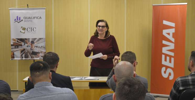 Qualifica Bento conclui curso de 'Mantenedor de Sistemas Eletroeletrônicos de Máquinas e Equipamentos'