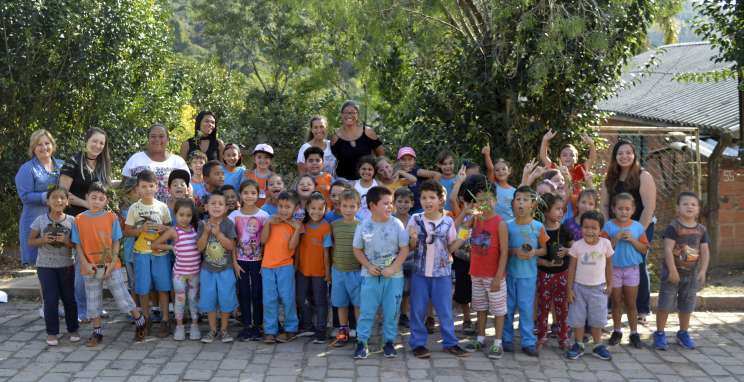 Projeto Tribos, da Parceiros Voluntários, conscientiza sobre o reflorestamento