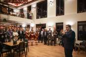 Natal nos Vinhedos impulsiona turismo de experiência com agenda de shows e atrações enogastronômicas
