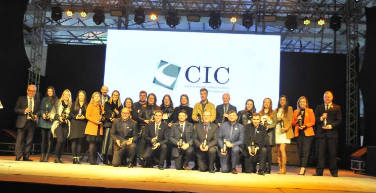 30ª ExpoBento e 17ª Fenavinho premiam expositores destaques da edição