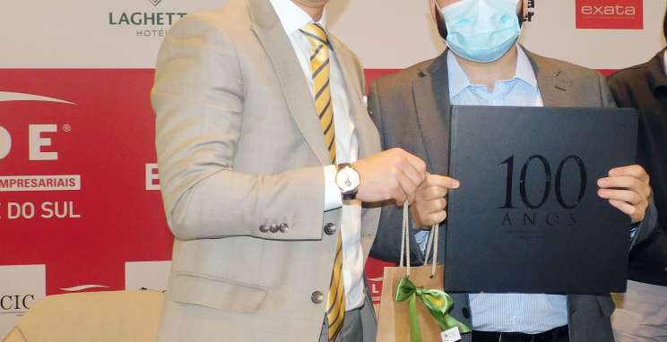 Rogério Capoani, presidente do CIC-BG, e Gabriel Souza, Presidente da Assembleia Legislativa do RS