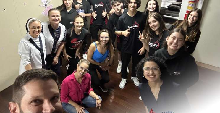 Jovens empreendedores iniciam jornada no Miniempresa 2025