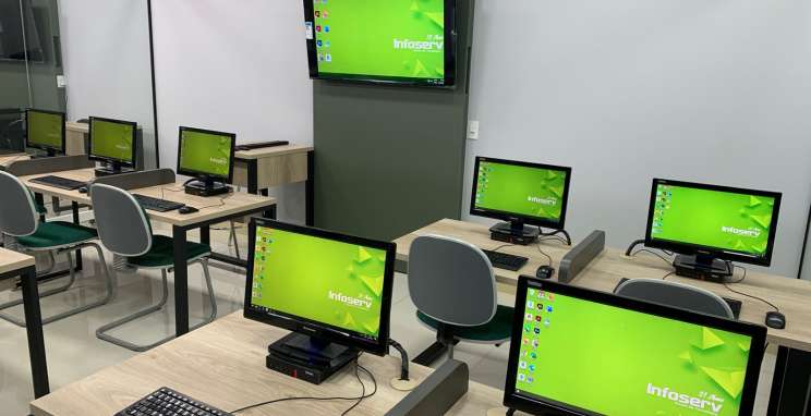Escola Infoserv forma mão de obra para o mercado de trabalho