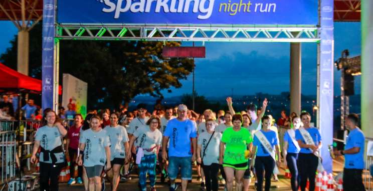Sparkling Night Run reúne mais de 700 participantes em sua 6ª edição