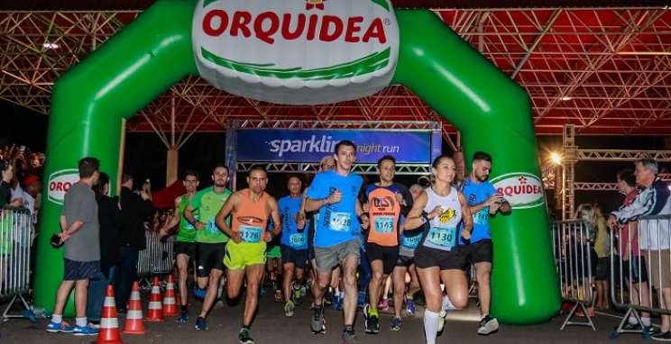 Grupos de academias têm desconto na inscrição da 7ª Sparkling Night Run   